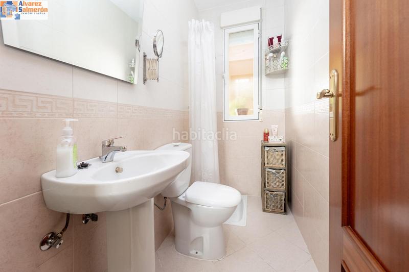 Foto 63663952-4452-41e2-baaa-95136d15e6aa. Semi detached house with heating parking in San Miguel Armilla