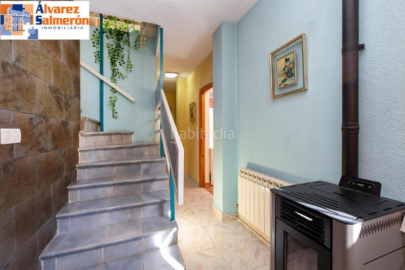 Foto cbd20045-91a8-4a2e-8015-1b320aec2226. Casa con riscaldamento piscina in Cumbres Verdes Zubia (La)