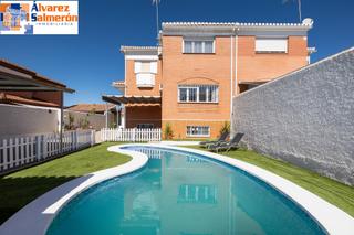 Casa aparellada  Calle real. Casa exclusiva en cortijo del aire