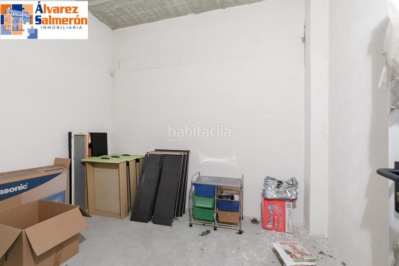 Foto f46887c4-743f-4f97-b862-53377948a76b. Pis amb calefacció aparcament a San Francisco Javier Granada