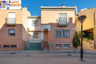 Maison  Calle clarines. Casa en granada capital
