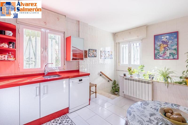 Foto f79108f8-f709-4889-b036-4d3161b122ac. Chalet  independiente en Barrio de la Vega Monachil