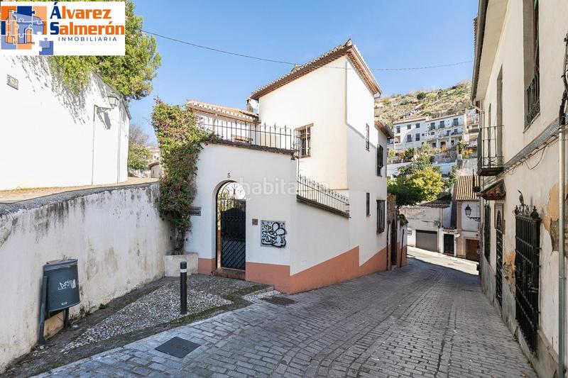 Foto 625d5cb9-7a1a-4b24-9ddf-f9c603313cd2. Casa pareada chalet pareado en el albayzín en Barrio de Albaicín Granada