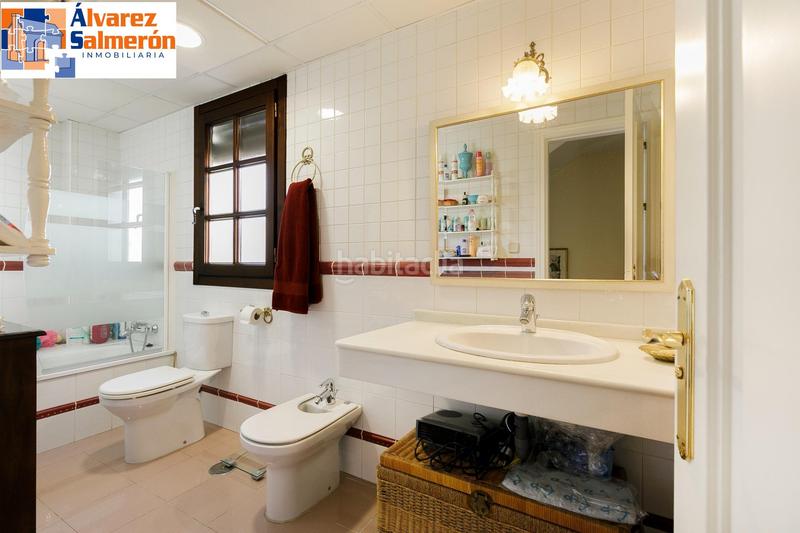 Foto fa4f2ef1-adb7-4d62-a14f-4b33e2f1dd68. Casa pareada chalet pareado en el albayzín en Barrio de Albaicín Granada