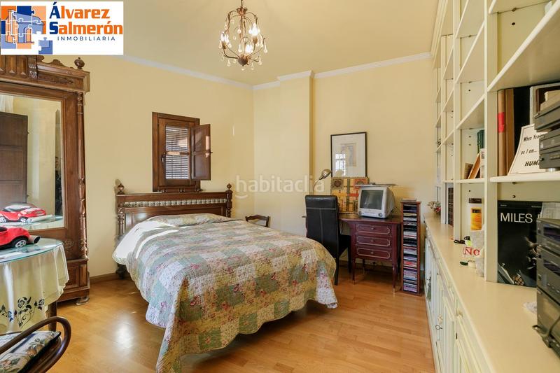 Foto fbf77425-3393-4b9e-97dd-df1d608f7aa1. Casa pareada chalet pareado en el albayzín en Barrio de Albaicín Granada