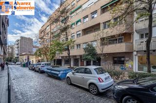 Lloguer Local Comercial a Fígares. Fantástico local comercial junto a alhamar y nueva de san antón