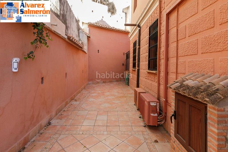 Foto beceec2d-5762-4611-b705-aff7eea01a4c. Casa  en paseo de las palmas / familia o inversores en Granada
