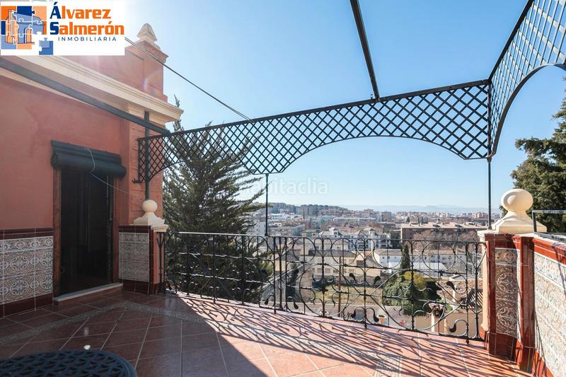 Foto bf738aa7-2a5b-4283-a7b0-a4020fbdaf3a. Casa  en paseo de las palmas / familia o inversores en Granada