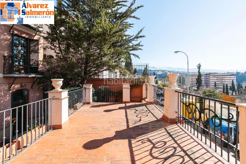 Foto d9698663-ef41-4d97-89cd-a0ac9451c9c9. Casa  en paseo de las palmas / familia o inversores en Granada