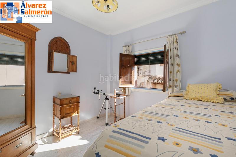 Foto de9d69a1-e1b8-472b-b27e-c44fa1da9297. Casa  en paseo de las palmas / familia o inversores en Granada