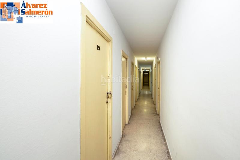 Foto 424b8960-38c9-411f-9429-13c31d7a8804. Piso pisazo en constitucion en Plaza de Toros Granada