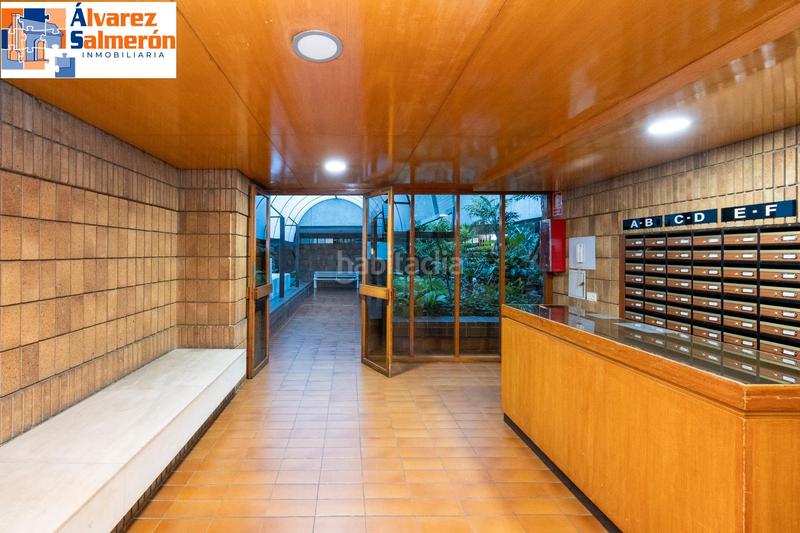 Foto 70d2ed2f-4df3-4bdb-bf6c-cdc638ffdce6. Piso pisazo en constitucion en Plaza de Toros Granada