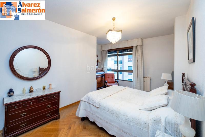 Foto 85faa29c-1671-4225-82c1-f567360b03da. Piso pisazo en constitucion en Plaza de Toros Granada