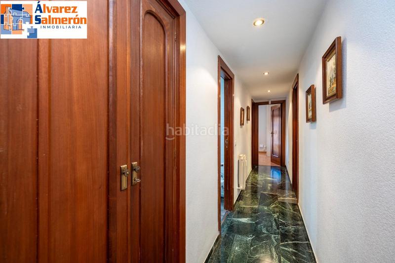 Foto 8f38b52b-e814-46e1-9067-6dd8c95b2a8a. Piso pisazo en constitucion en Plaza de Toros Granada