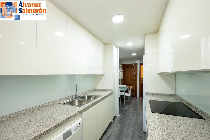 Foto 9d4c1fbc-9e40-4c73-a4a1-a5028b319bf7. Piso pisazo en constitucion en Plaza de Toros Granada