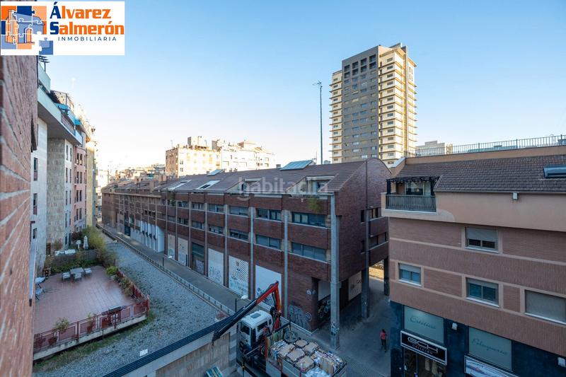 Foto a7205445-6e09-40b3-ab2d-6455446beaee. Piso pisazo en constitucion en Plaza de Toros Granada