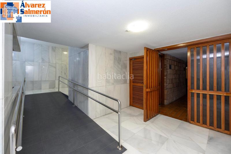 Foto cc6d0d78-d7b3-4211-b790-1fc4e2602fa8. Piso pisazo en constitucion en Plaza de Toros Granada