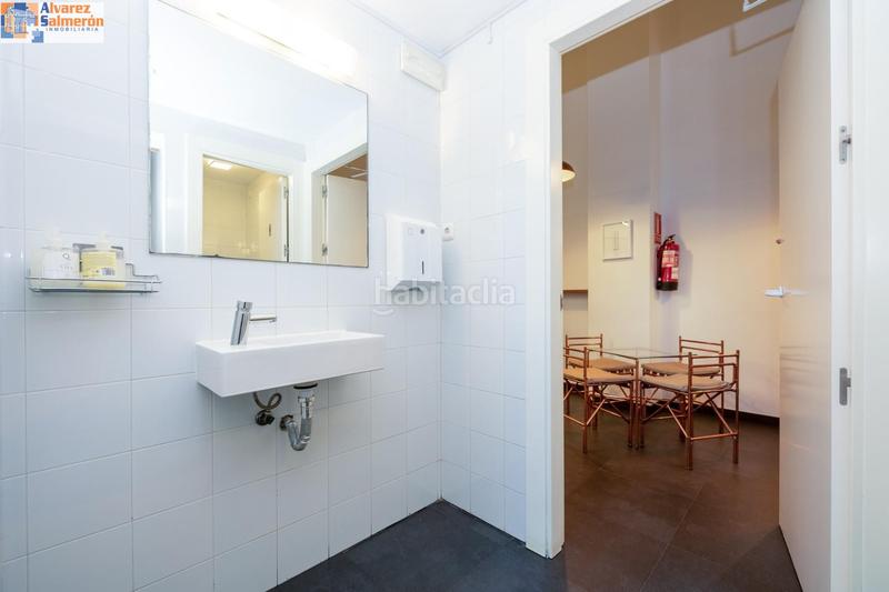 Foto 85d529ee-d99c-429e-92be-b93cb980f10d. Locale commerciale in San Matías - Realejo Granada