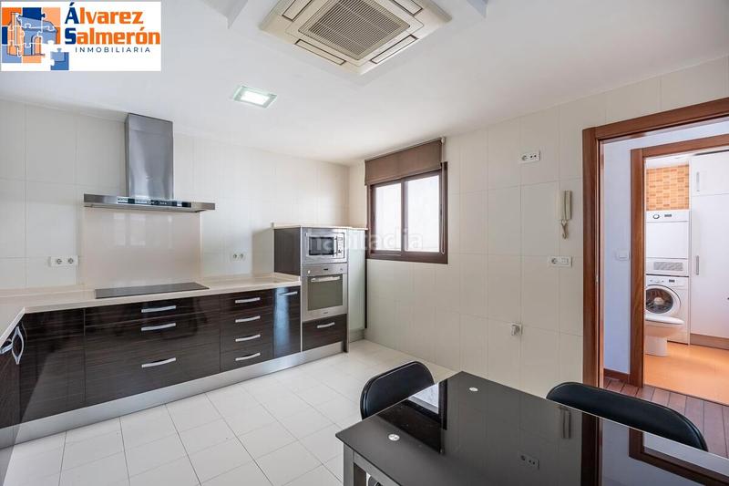 Foto 5fa1bfcd-e905-4b31-95ac-814da27fdf09. Ático  dúplex premium en el corazón : lujo, espacio y vistas de ensueño. en Granada