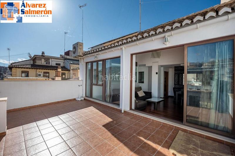 Foto 62bc43f7-18e8-42b5-a148-db8f7703c73d. Ático  dúplex premium en el corazón : lujo, espacio y vistas de ensueño. en Granada