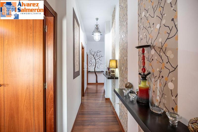 Foto 8e8002c0-c2a9-4297-9d8e-8a66e3ba0e86. Ático  dúplex premium en el corazón : lujo, espacio y vistas de ensueño. en Granada