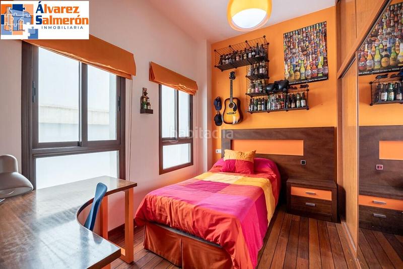 Foto ac663123-92c3-4ce0-b315-54ede0412237. Ático  dúplex premium en el corazón : lujo, espacio y vistas de ensueño. en Granada