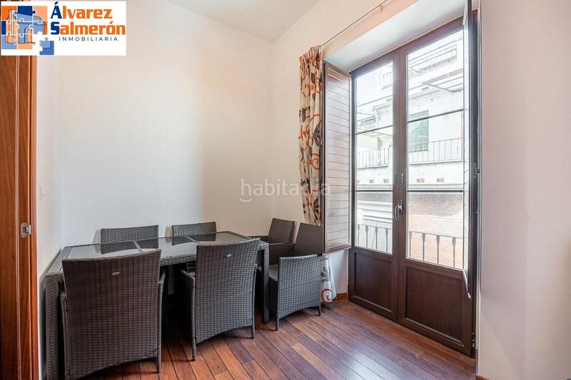 Foto af847c76-aa9b-4faa-ae6f-ecf3a1b640b0. Ático  dúplex premium en el corazón : lujo, espacio y vistas de ensueño. en Granada