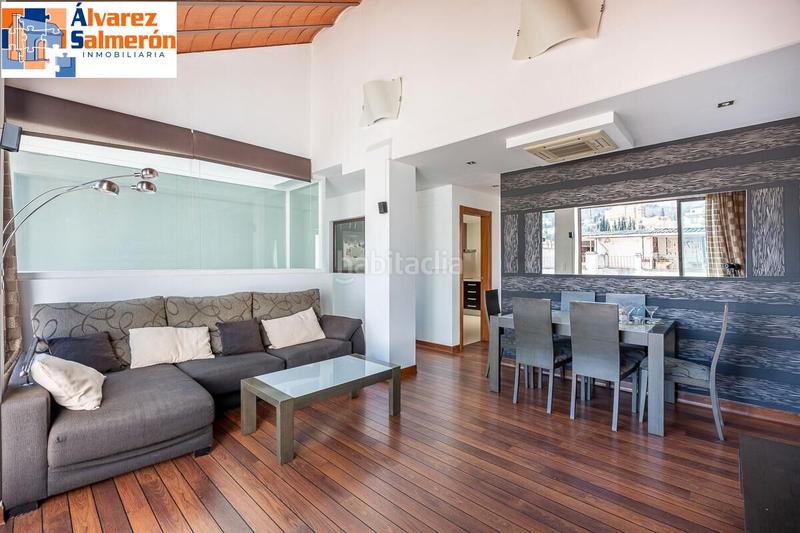 Foto d85d88f7-0037-4c0d-ab87-fb0473388646. Ático  dúplex premium en el corazón : lujo, espacio y vistas de ensueño. en Granada
