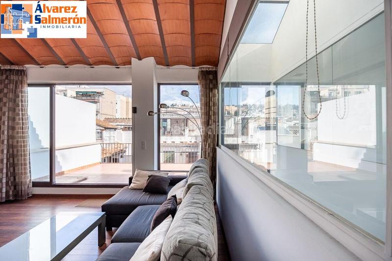 Foto dd20b04b-bb7c-4d13-85b0-ae9f39f58145. Ático  dúplex premium en el corazón : lujo, espacio y vistas de ensueño. en Granada