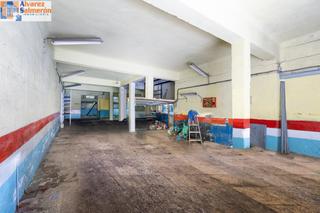 Local commercial  Calle santa barbara. Local comercial en severo ochoa.