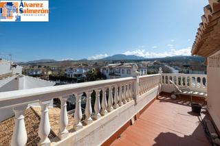 Attique  Calle paloma. Espectacular ático en la zubia, con amplia terraza y vistas pano