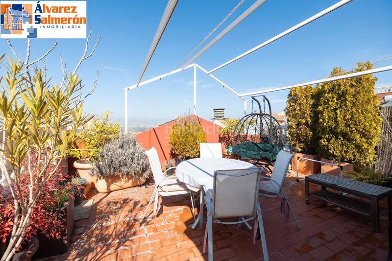 Foto d6301dd5-d30a-4f96-947d-eece17ddb3b2. Ático espectacular ático en la zubia, con amplia terraza y vistas panorámicas 360º en Zubia (La)