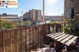 Pis  Avenida de madrid. Maravilloso piso de 3 dormitorios con terraza en avd madrid
