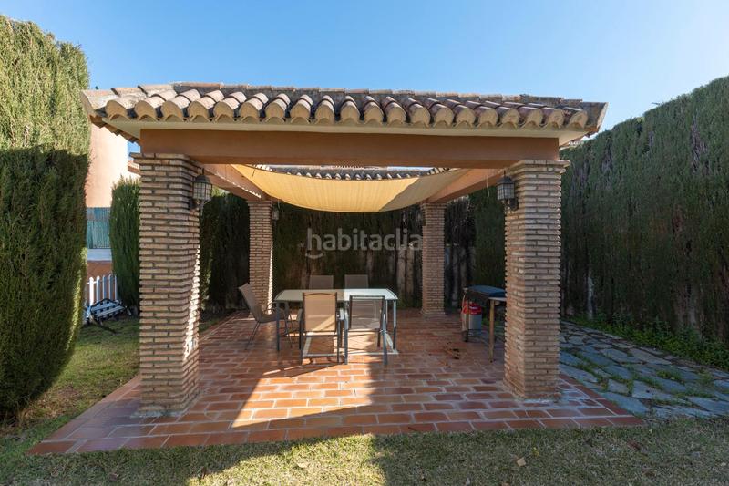 Foto a18da6c5-cf51-40d6-90d6-13824e5dd02a. Chalet exclusivo chalet independiente en enclave privilegiado en Zubia (La)