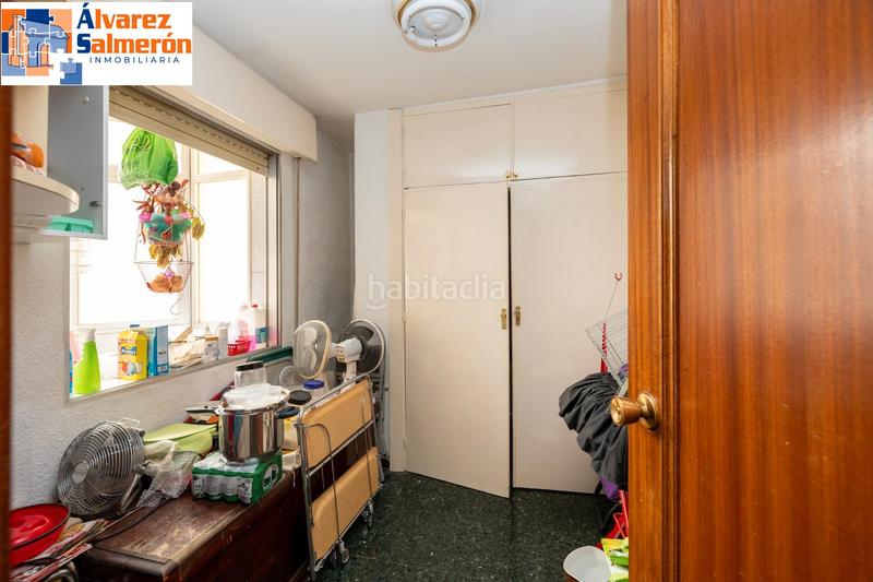 Foto b89e1d1d-2d60-467f-bde5-090f8b6ba579. Appartamento con riscaldamento piscina in Cervantes Granada