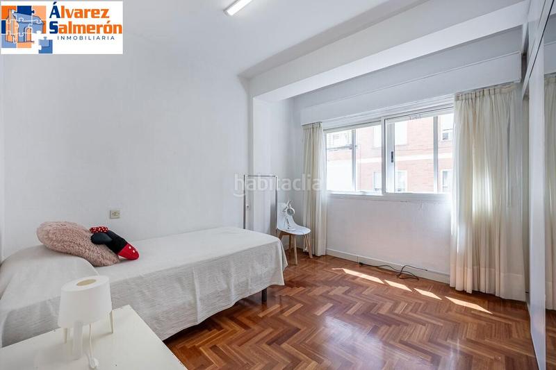 Foto 3b4696fd-9ba9-45b9-91a0-42cf7f57593e. Pis amb calefacció a Pajaritos Granada