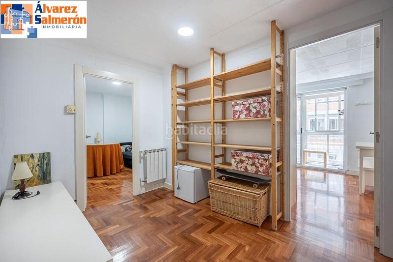 Foto 4c3fca4f-9d57-48c1-90e9-b7cba4c6844e. Pis amb calefacció a Pajaritos Granada