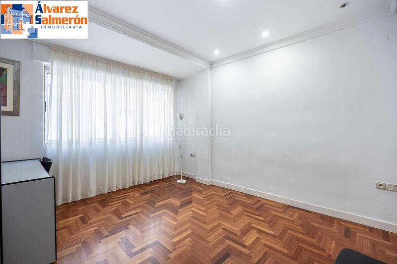 Foto c2dcb639-ffb5-46a5-865d-37577b7967c2. Pis amb calefacció a Pajaritos Granada