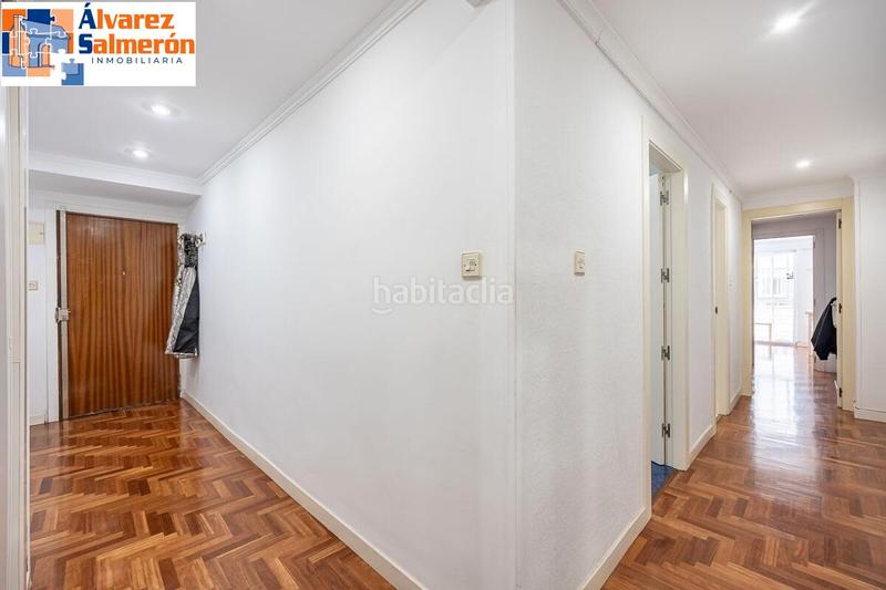 Foto de34b0b7-48cf-4133-a48f-83a15bdde1b9. Pis amb calefacció a Pajaritos Granada