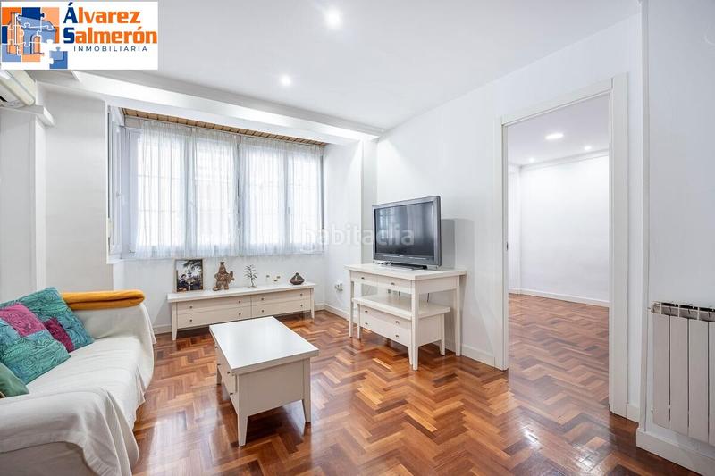 Foto eb581f87-d3b3-4e77-a506-78a72b2b9b5d. Pis amb calefacció a Pajaritos Granada