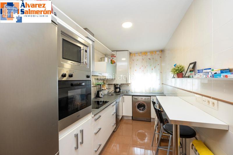 Foto ddb4bc40-f233-41c2-b852-681603d4e3b2. Piso encantador piso de 3 dormitorios en Cájar