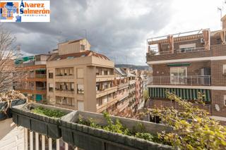 Duplex  Calle mulhacén. Increíble ático dúplex a reformar en zona alhamar