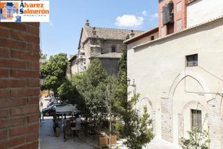 Piso  Plaza de la encarnación. Vivienda exclusiva en el corazón de granada