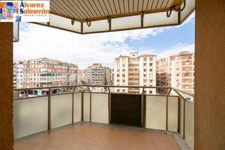 Pis  Plaza albert einstein. ?? venta de piso en plaza einstein – granada ??