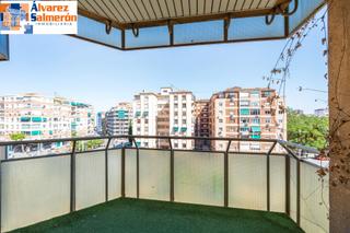 Pis  Plaza albert einstein. ??? piso en venta junto a plaza einstein – ideal para vivir o in
