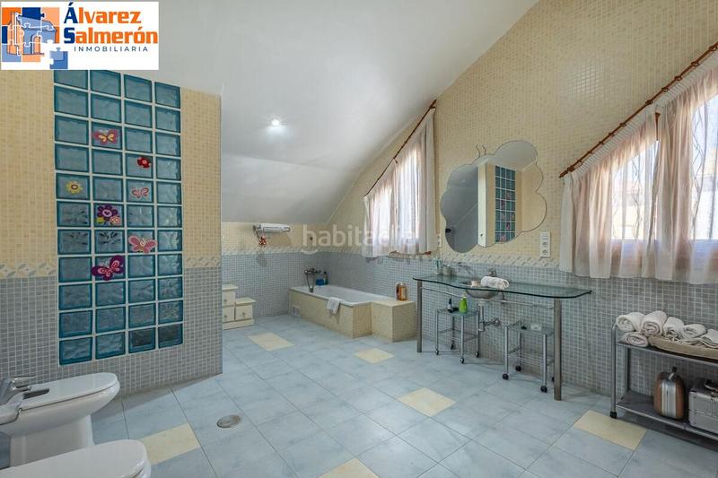 Foto 61830218-f208-4864-8a24-2b18992cf775. Chalet  increíble en las gabias. en San Francisco - El Chorrillo Gabias (Las)