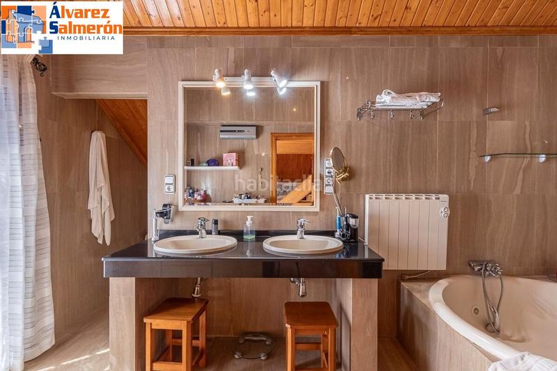 Foto a7794ef9-80db-4167-ba08-ebda05da42c2. Chalet  increíble en las gabias. en San Francisco - El Chorrillo Gabias (Las)