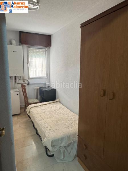Foto 077849c8-6f17-459f-82f6-ed3c9831f0f0. Alquiler piso coqueto piso en alquiler junto a calle ganivet en Granada