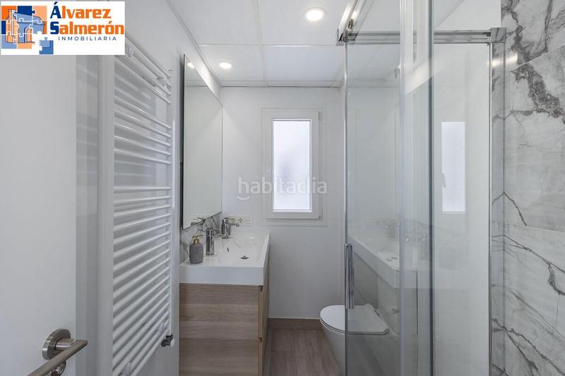 Foto c1117c5a-da8d-4ce8-bfb1-896dfe38eb30. Piso espectacular piso completamente reformado!!! en Granada