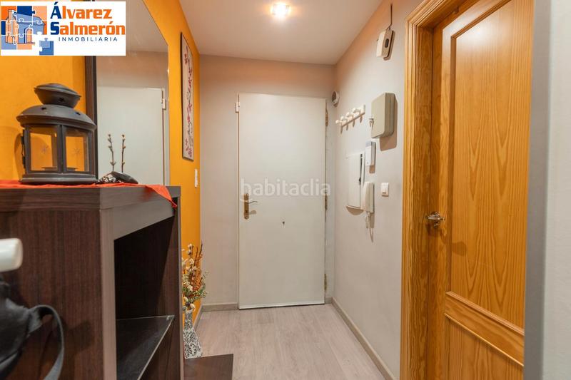 Foto 30eb9637-a261-4b4d-9499-d780e0187567. Reihenhaus mit kamin heizung parking in Ambroz Vegas del Genil